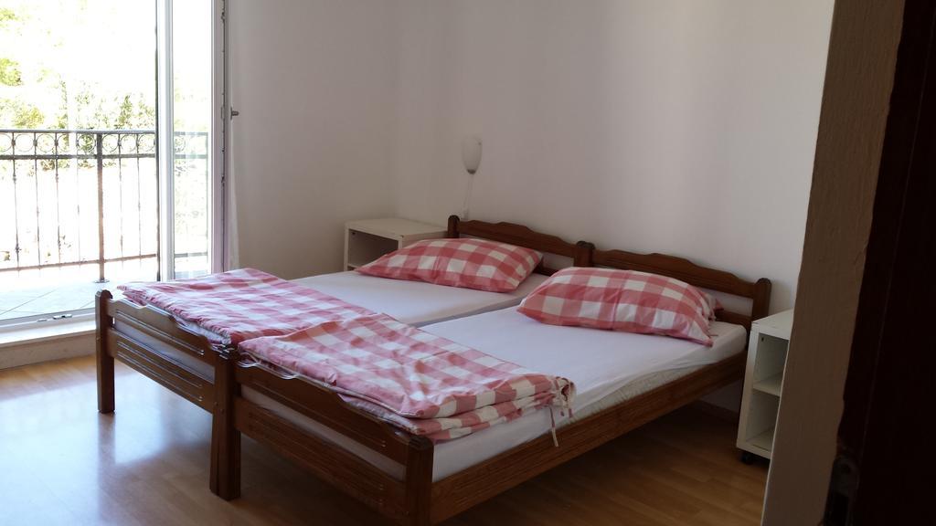 Apartments Dupin Primošten Habitación foto